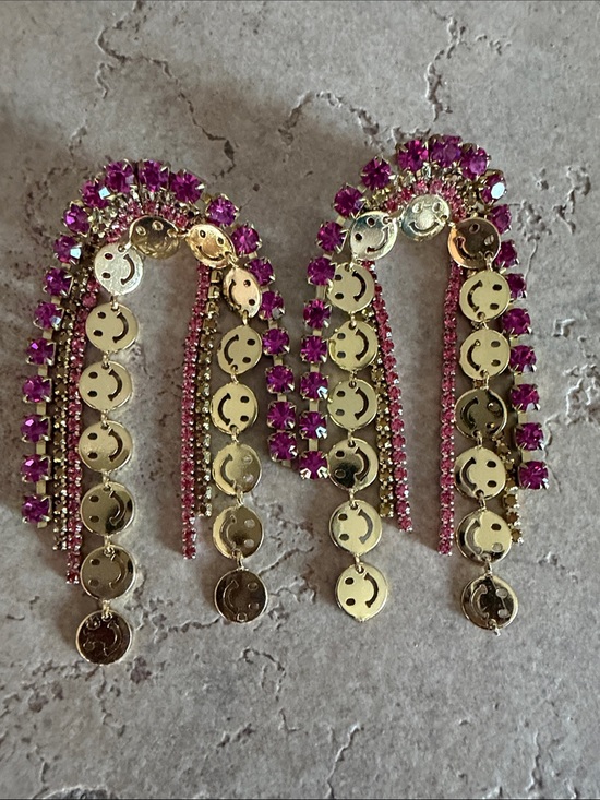 Feed Me Gems Jewelry - Feed Me Gems Gold Smiley Drop Earrings with Pink Crystal Fringe